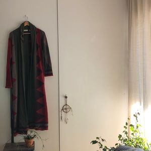 Sleeping on snow long  cardigan
